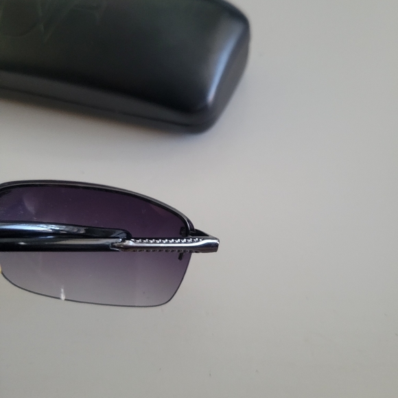 Diane Von Furstenberg Sunglasses Case - Picture 6 of 6